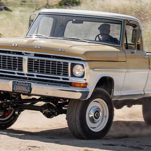 Meet your Posher, Sam